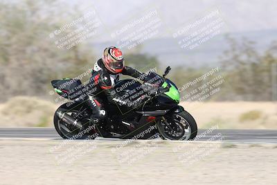 media/Dec-01-2025-Moto Forza (Mon) [[2daa91e15f]]/3-Beginner Group/Session 2 (Turn 7 Inside Pans)/